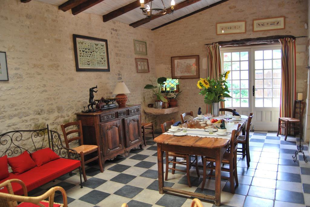 Thairé Les Jardins Saint Leonard酒店 外观 照片